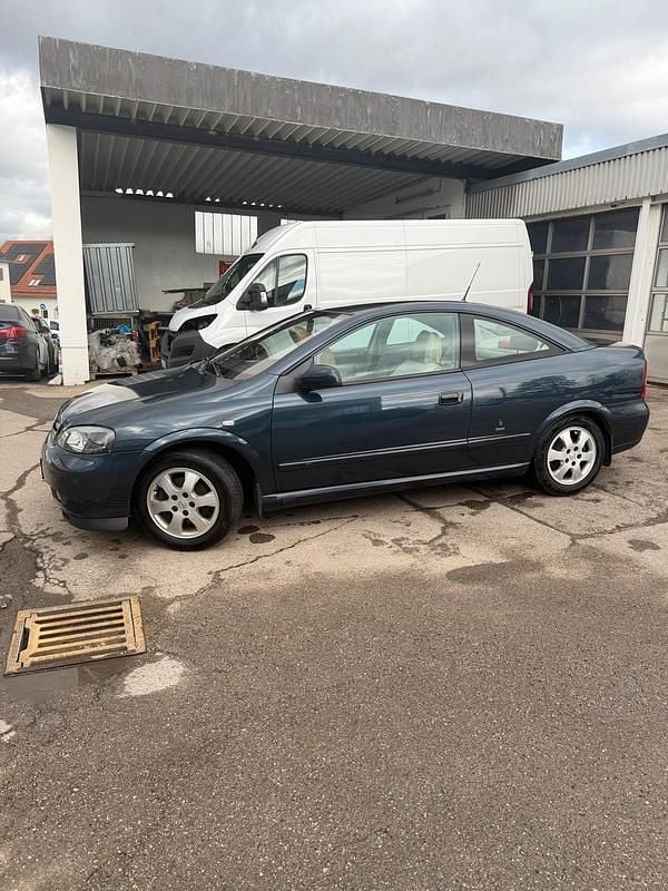 Gebraucht Opel Astra 101 PS (74 kW) 2001 Blau Coupé