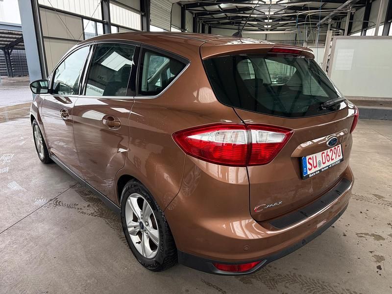 Gebraucht Ford C-MAX Titanium 140 PS (102 kW) 2014 Braun Van / Kleinbus
