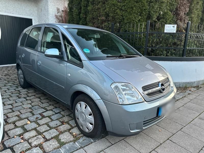 Grau Gebraucht 2005 Opel Meriva Van / Kleinbus | 890 € (Teuer) - Bild 1/4