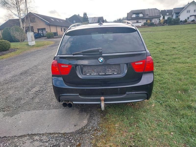 Gebraucht BMW 330 M Performance 272 PS (200 kW) 2008 Schwarz Kombi