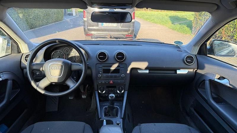 Second-hand Audi A3 Ambition 105 CP (77 kW) 2007 Gri Hatchback