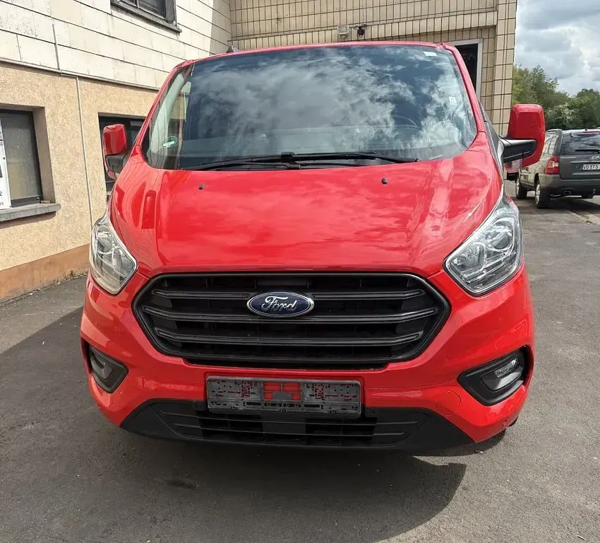 Gebraucht Ford Transit Custom Trend 105 PS (77 kW) 2021 Racerot Van / Kleinbus