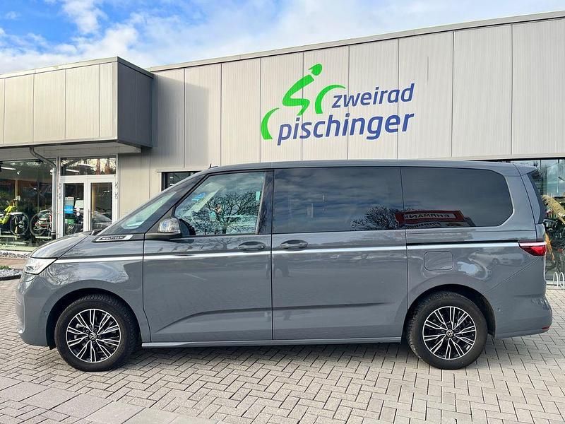 Gebraucht VW Multivan 204 PS (150 kW) 2025 Grau Van