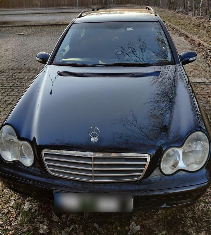 Gebraucht Mercedes C180 143 PS (105 kW) 2003 Blau Kombi