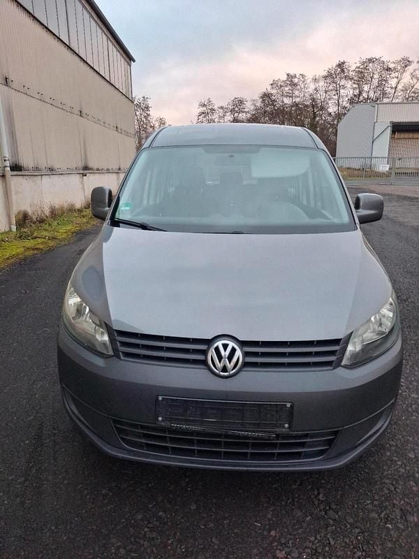 Używany VW Caddy Maxi Team 102 KM (75 kW) 2015 Szary Minivan