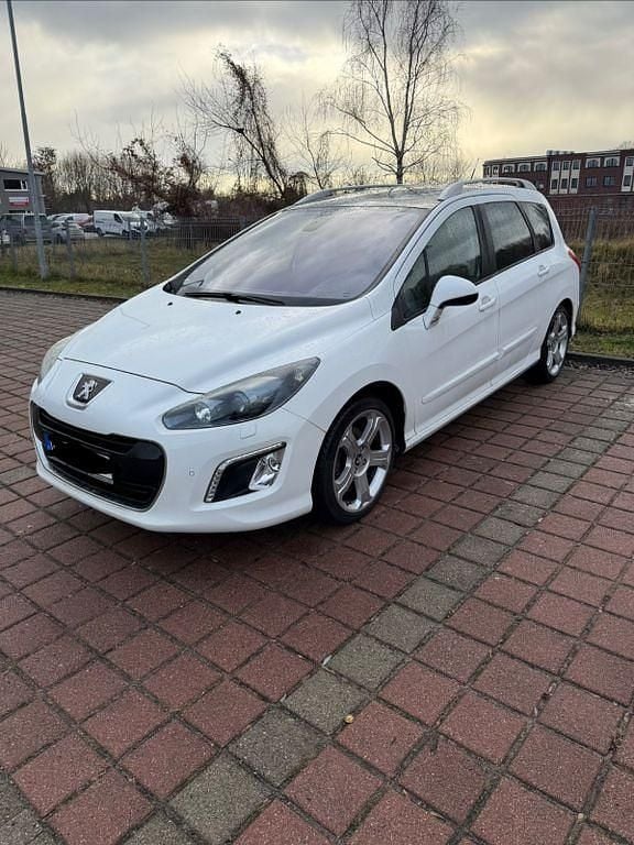 Weiß Gebraucht 2012 Peugeot 308 SW Allure Kombi | 6.500 € (Superpreis) - Bild 1/4