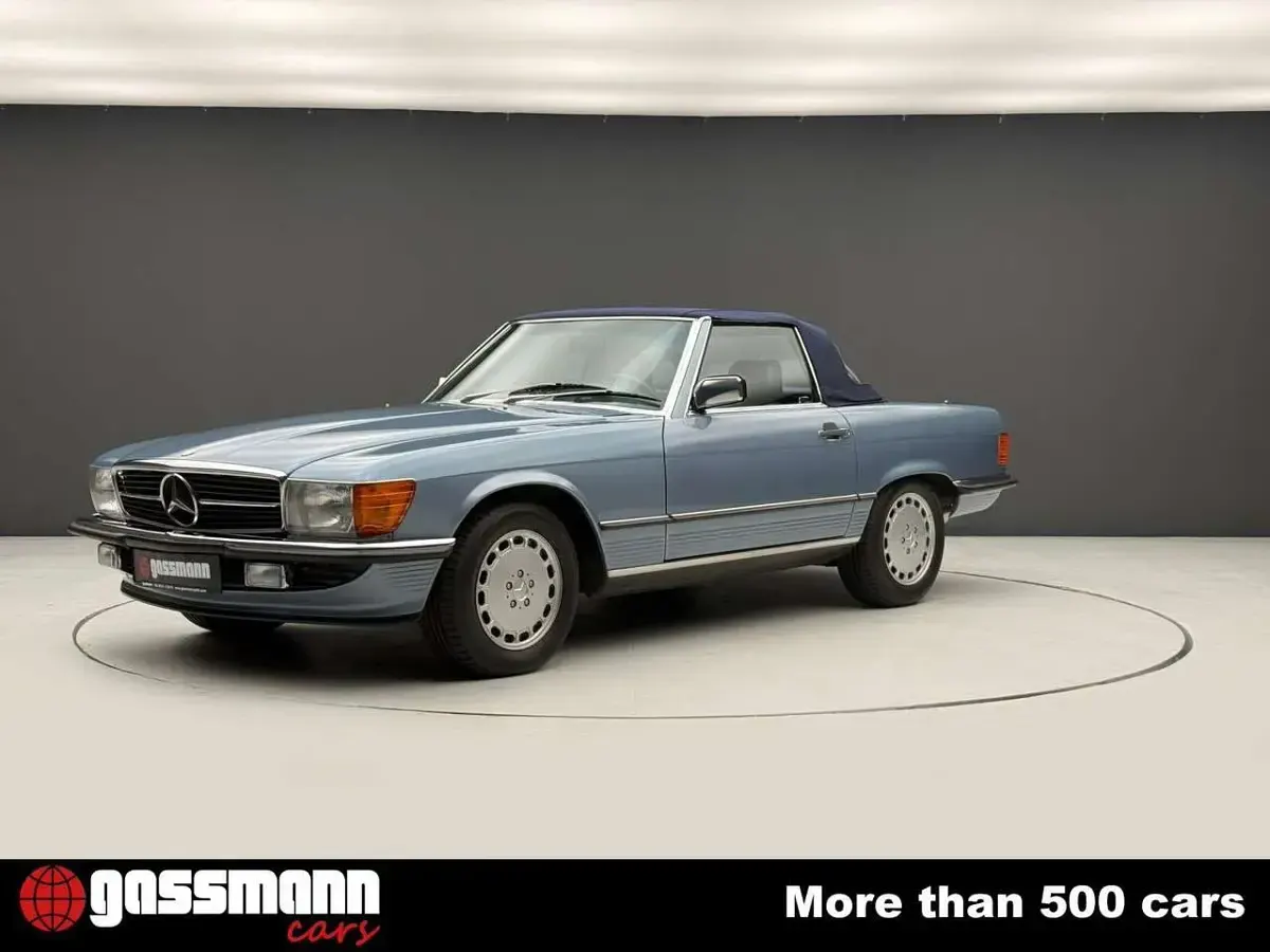 Gebraucht Mercedes 560 242 PS (177 kW) 1988 Blau Cabrio