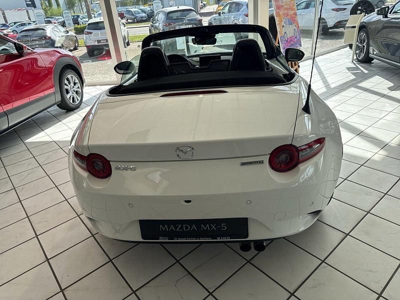Neu Mazda MX5 Homura-Line 132 PS (97 kW) 2026 Arctic white Cabrio