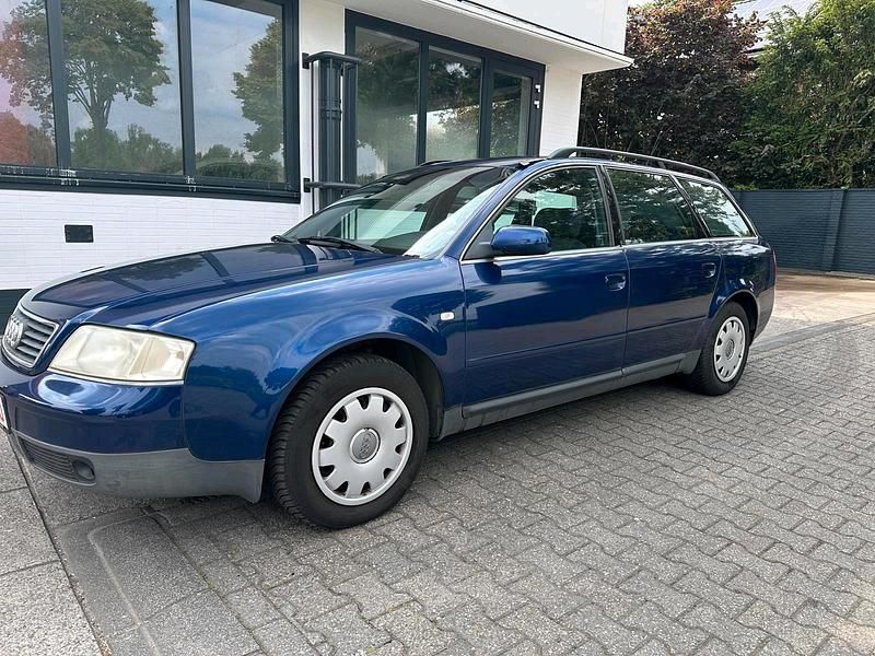 Blau Gebraucht 1999 Audi A6 Kombi | 1.450 € (Guter Preis) - Bild 1/4