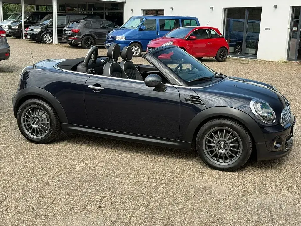 Gebraucht Mini Cooper Roadster 122 PS (89 kW) 2013 Blau Cabrio
