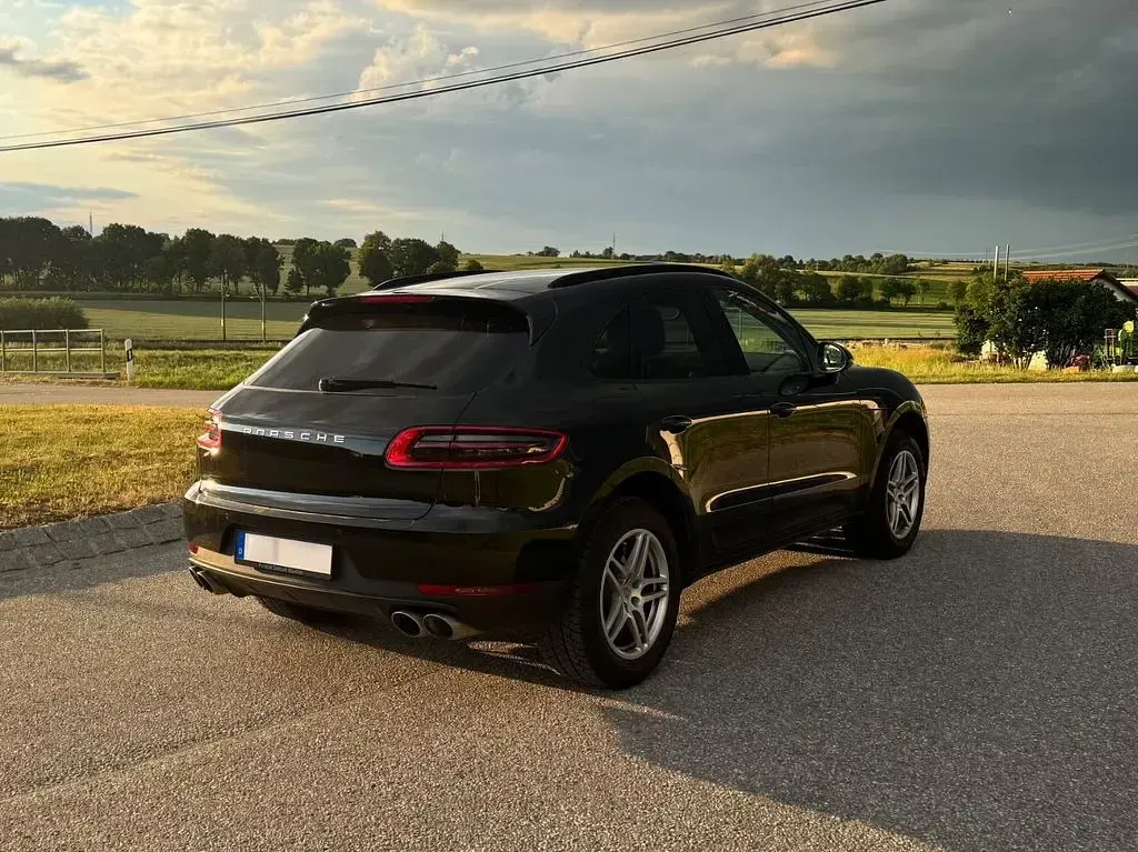 Gebraucht Porsche Macan S Diesel 258 PS (189 kW) 2018 Schwarz SUV