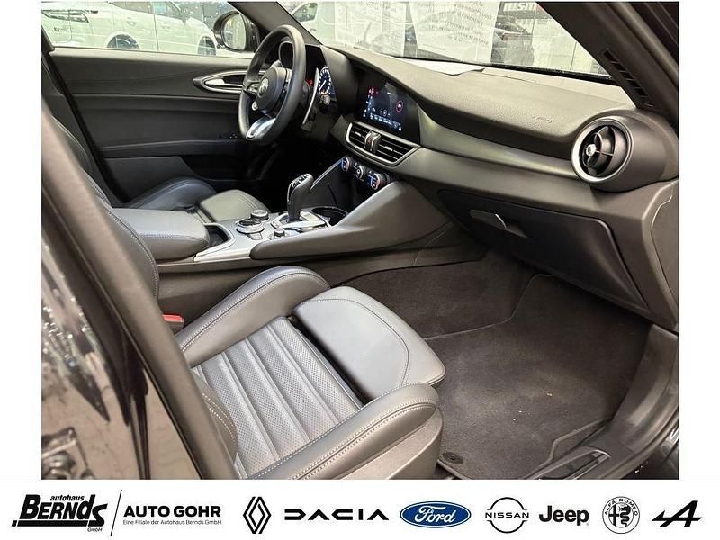 Gebraucht Alfa Romeo Giulia Veloce 280 PS (205 kW) 2024 Schwarz Limousine