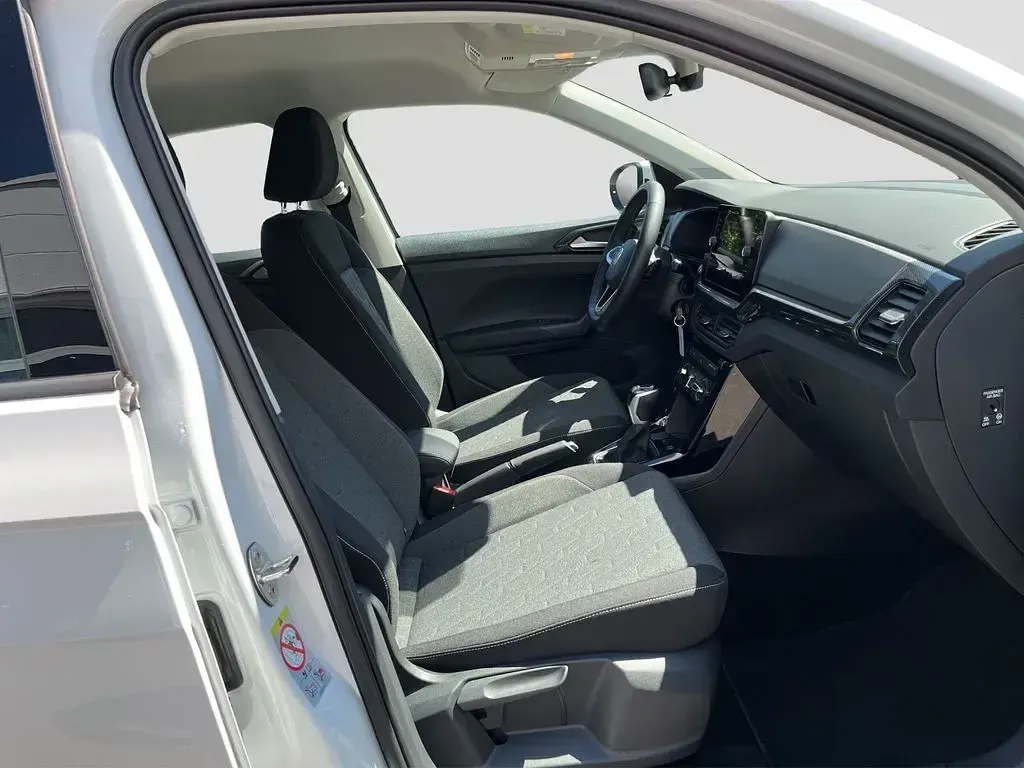 Gebraucht VW T-Cross Life 116 PS (85 kW) 2025 Pure white SUV
