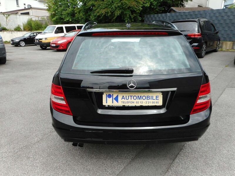 Gebraucht Mercedes C180 Classic 120 PS (88 kW) 2011 Schwarz Kombi