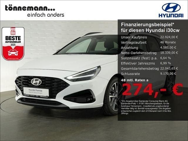 Weiss Gebraucht 2025 Hyundai i30 Advantage Kombi | 22.924 € (Superpreis) - Bild 1/3