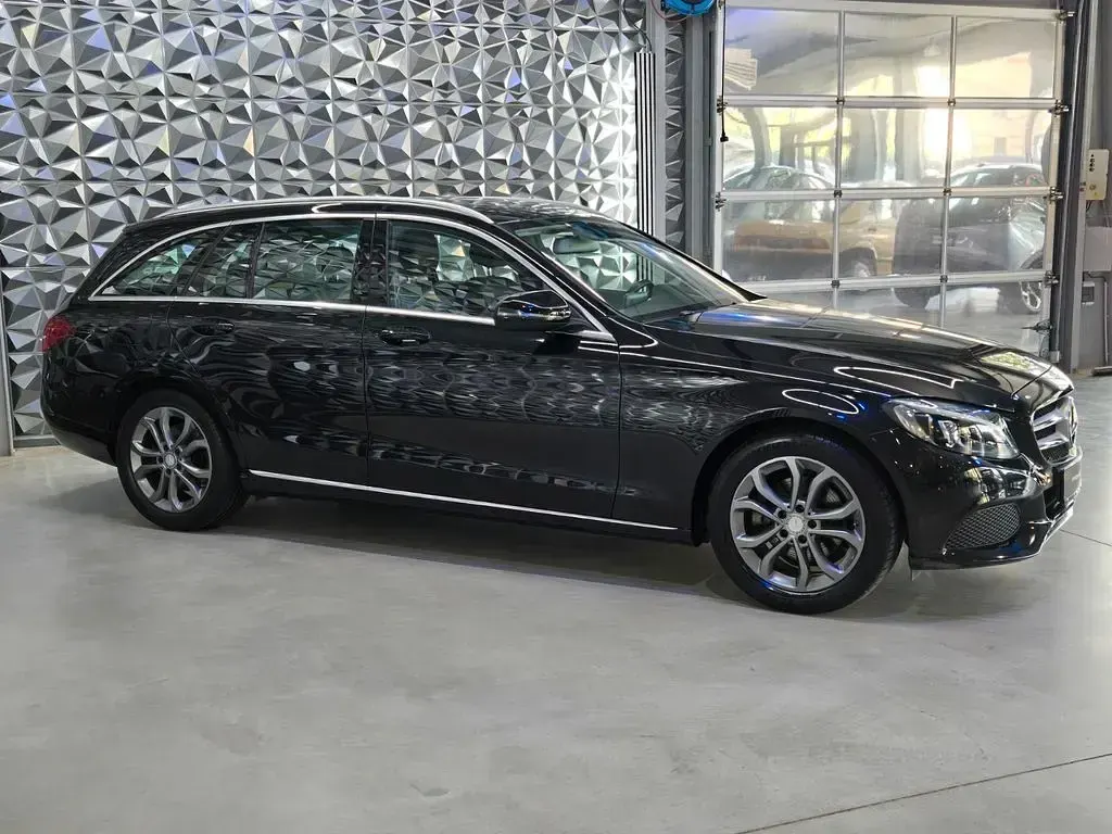 Gebraucht Mercedes C200 184 PS (135 kW) 2016 Schwarz Kombi
