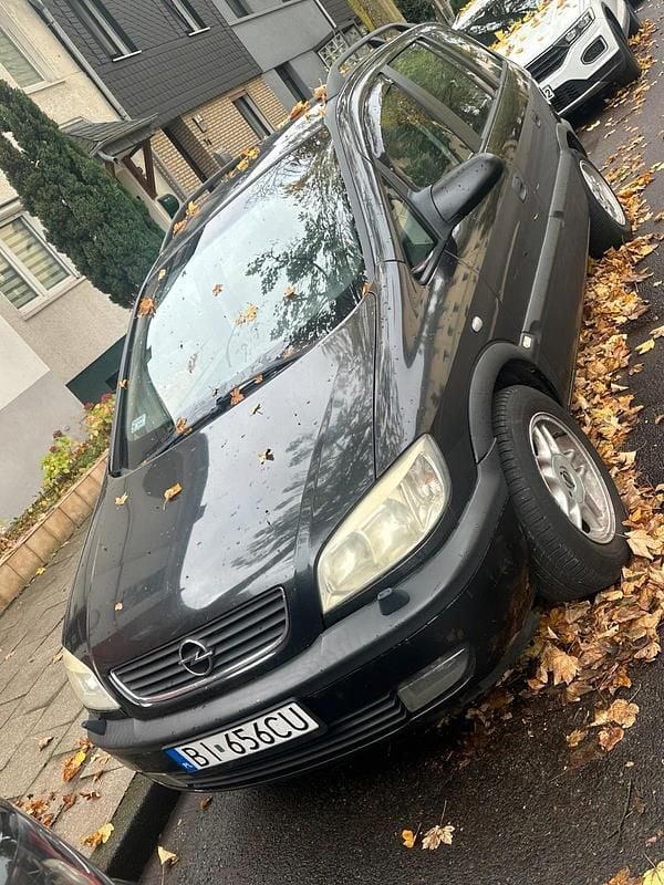 Schwarz Gebraucht 2000 Opel Zafira Van / Kleinbus | 1.400 € (Fairer Preis) - Bild 1/4