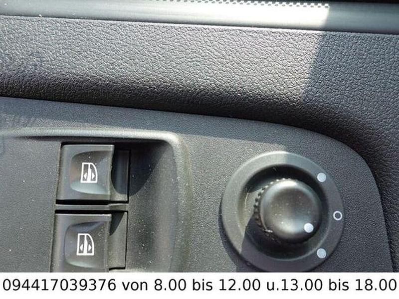 Gebraucht Opel Vivaro 95 PS (69 kW) 2017 Weiss Van / Kleinbus