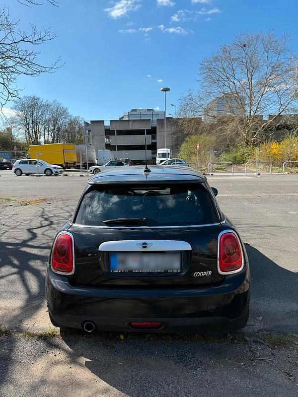 Gebraucht Mini Cooper 136 PS (100 kW) 2014 Schwarz Kleinwagen