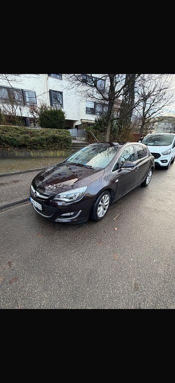 Gebraucht Opel Astra Selection 86 PS (63 kW) 2015 Limousine
