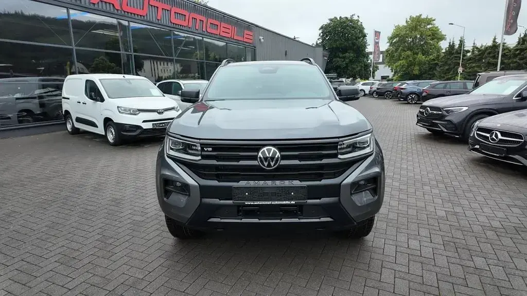 Neu VW Amarok Dark Label 241 PS (177 kW) 2026 Dark grey (grau) Pickup