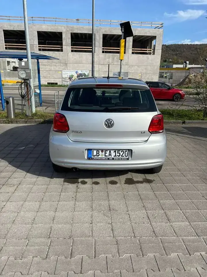 Gebraucht VW Polo Comfortline 86 PS (63 kW) 2009 Grau Kleinwagen
