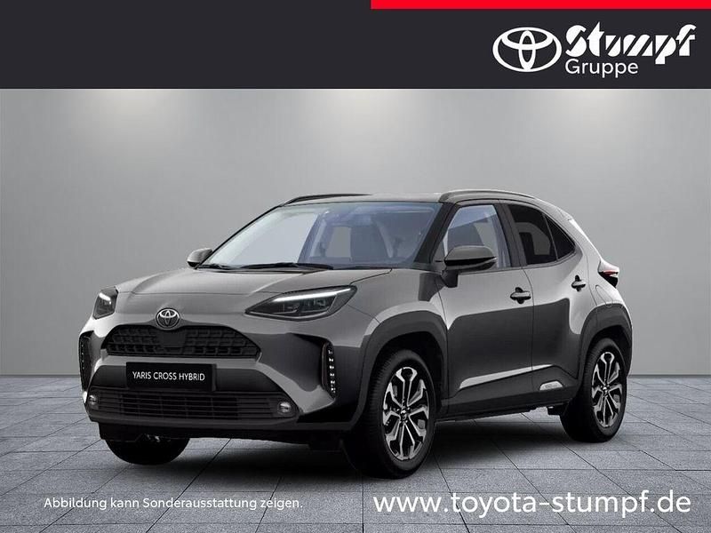 Grau Neu 2025 Toyota Yaris Cross SUV | 30.990 € (Etwas zu teuer) - Bild 1/4