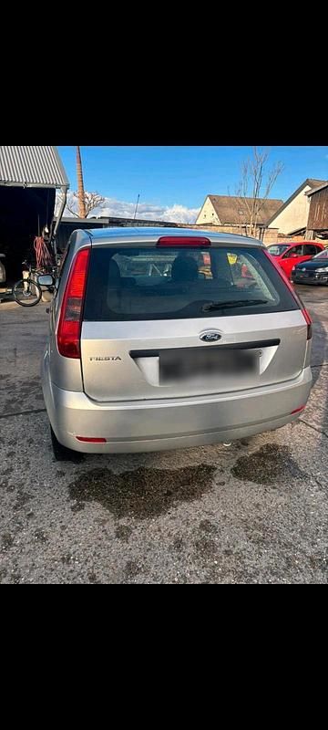 Gebraucht Ford Fiesta 80 PS (58 kW) 2005 Silber Kleinwagen