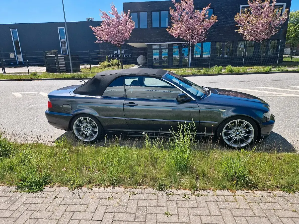 Gebraucht BMW 330 Cabriolet 231 PS (169 kW) 2006 Grau Cabrio