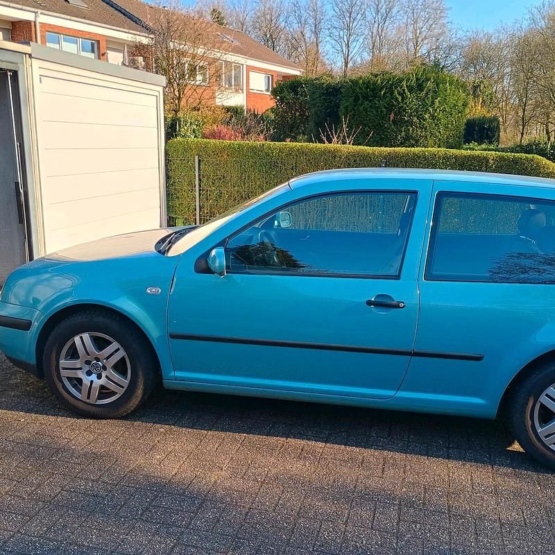 Gebraucht VW Golf IV 75 PS (55 kW) 2002 Andere farben Limousine