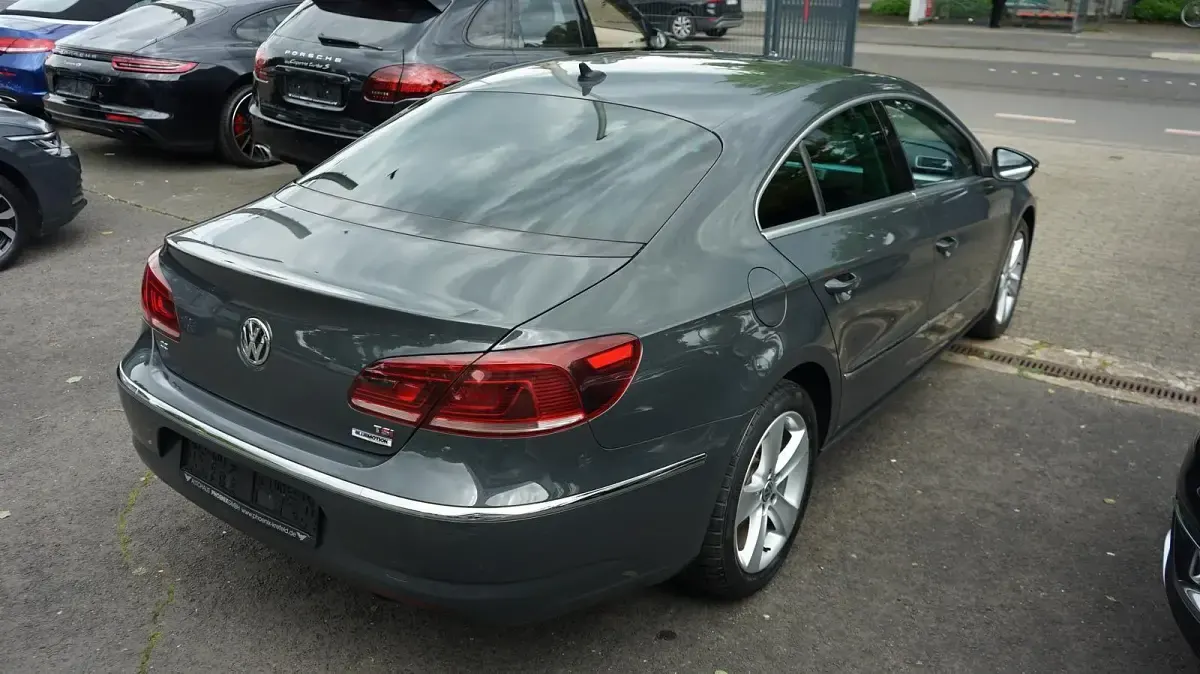Gebraucht VW Passat 150 PS (110 kW) 2016 Grau Limousine