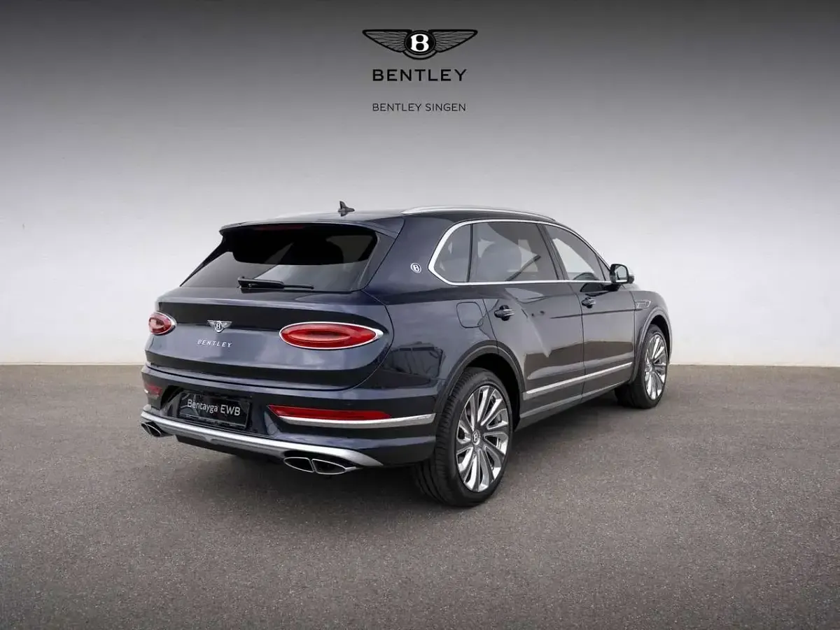 Gebraucht Bentley Bentayga Mulliner 549 PS (403 kW) 2025 Dark sapphire SUV