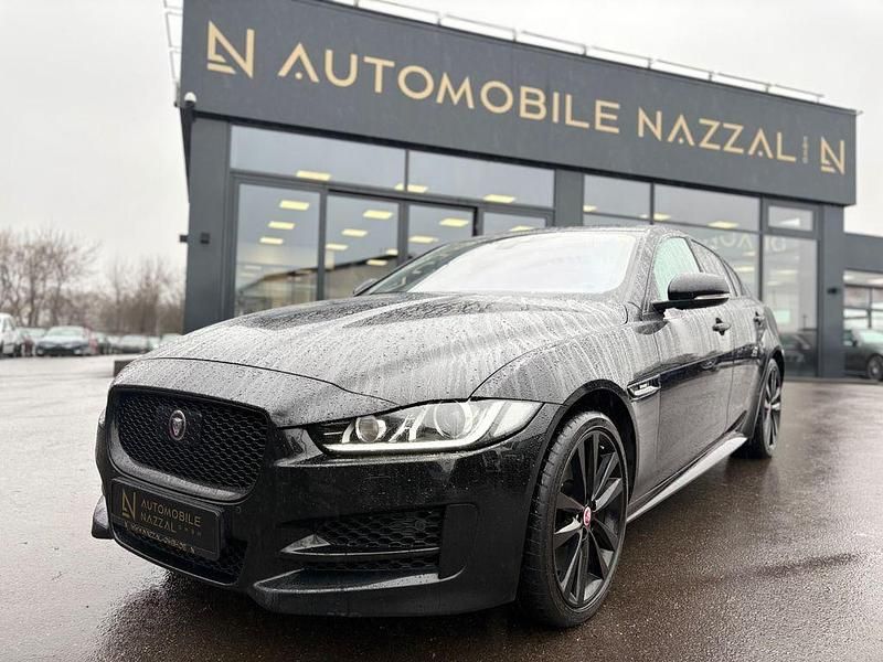 Gebraucht Jaguar XE R-Dynamic 241 PS (177 kW) 2019 Schwarz Limousine
