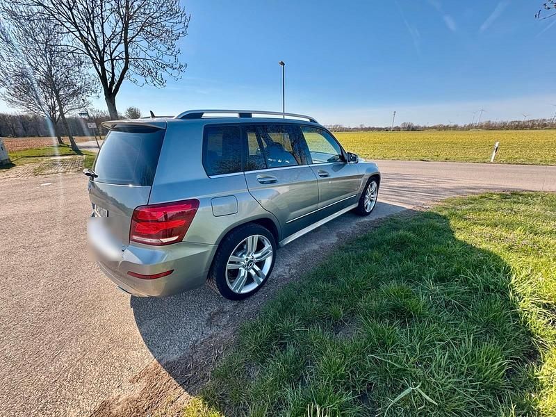 Gebraucht Mercedes GLK220 170 PS (125 kW) 2013 Grau SUV
