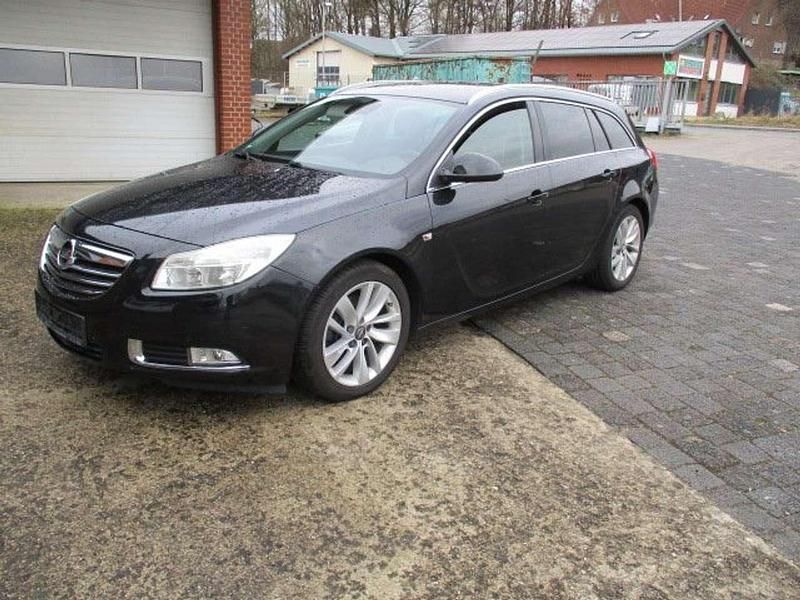 Gebraucht Opel Insignia Innovation 160 PS (117 kW) 2011 Schwarz Kombi