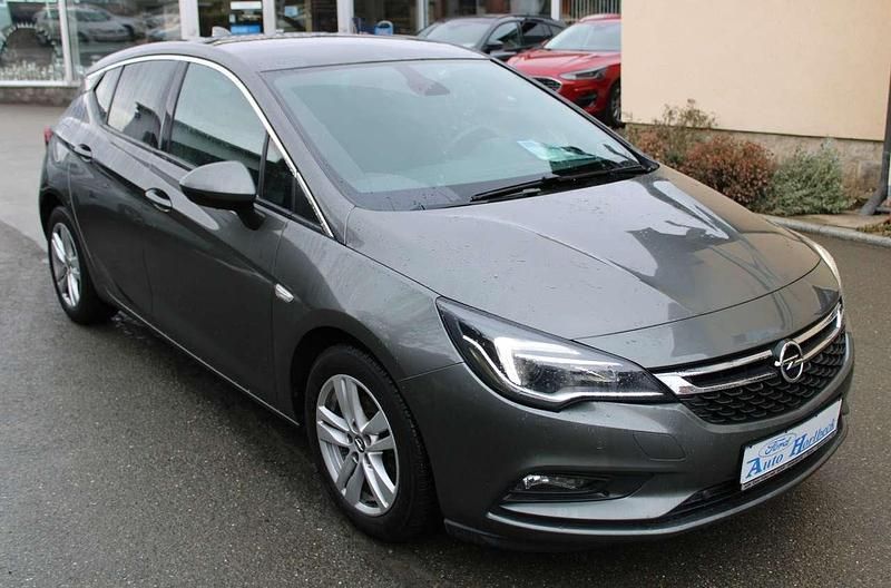 Gebraucht Opel Astra Dynamic 125 PS (91 kW) 2017 Quarz grau Kleinwagen
