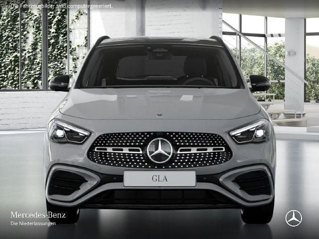 Gebraucht Mercedes GLA200 163 PS (119 kW) 2026 SUV