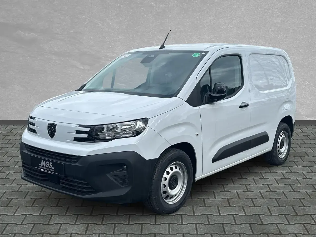 Neu Peugeot E-Partner 100 kW (136 PS) 2025 Kaolin weiss Van / Kleinbus