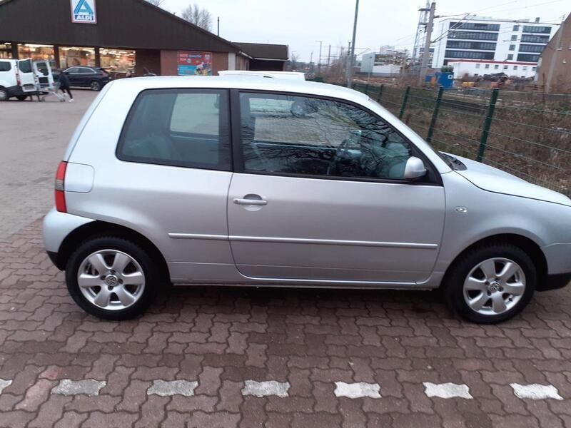 Silber Gebraucht 2002 VW Lupo Trendline Kleinwagen | 2.100 € (Fairer Preis) - Bild 1/4