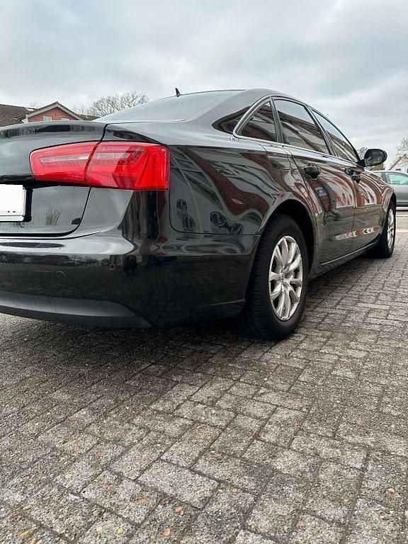 Gebraucht Audi A6 Ambiente 177 PS (130 kW) 2011 Schwarz Limousine