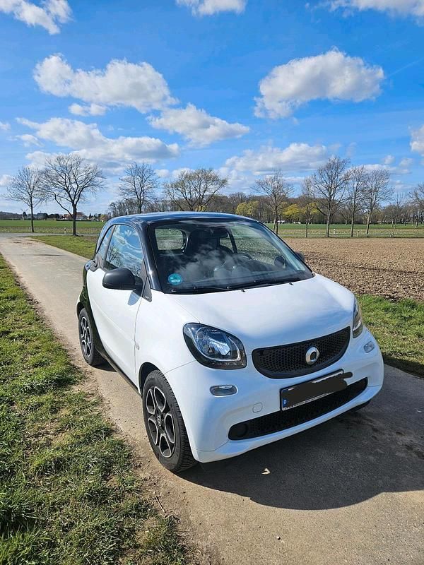 Gebraucht Smart ForTwo Coupé 90 PS (66 kW) 2017 Weiß Coupé