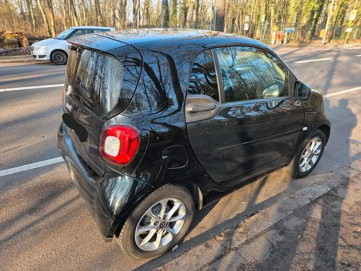 Używany Smart ForTwo Coupé 90 KM (66 kW) 2016 Czarny Coupe