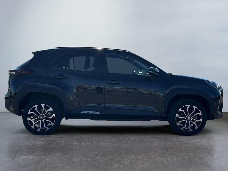 Schwarz Neu 2025 Toyota Yaris Cross SUV | 29.880 € (Fairer Preis) - Bild 1/3