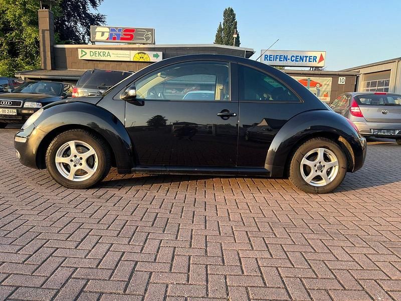 Gebraucht VW New Beetle 102 PS (75 kW) 2009 Schwarz Kleinwagen