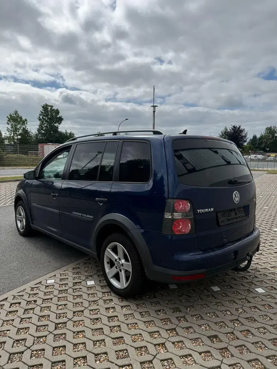 Gebraucht VW Touran Cross 170 PS (125 kW) 2009 Blau Van / Kleinbus