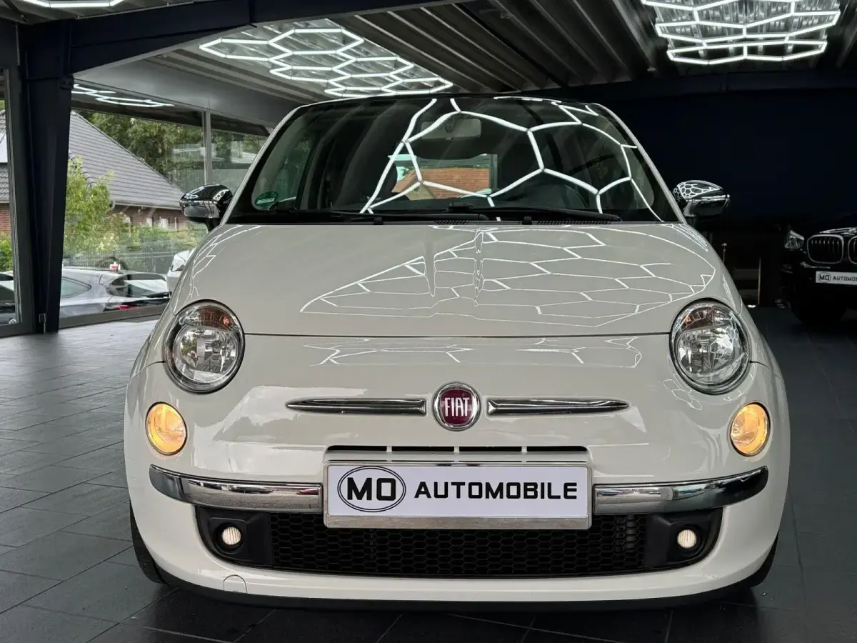 Gebraucht Fiat 500 Lounge 69 PS (50 kW) 2012 Weiß Kleinwagen