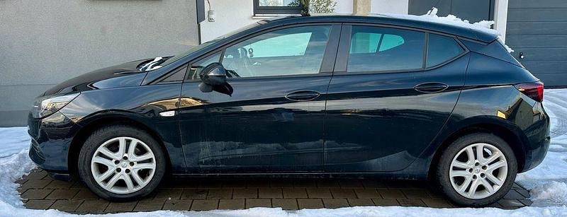 Gebraucht Opel Astra 131 PS (96 kW) 2021 Schwarz Limousine