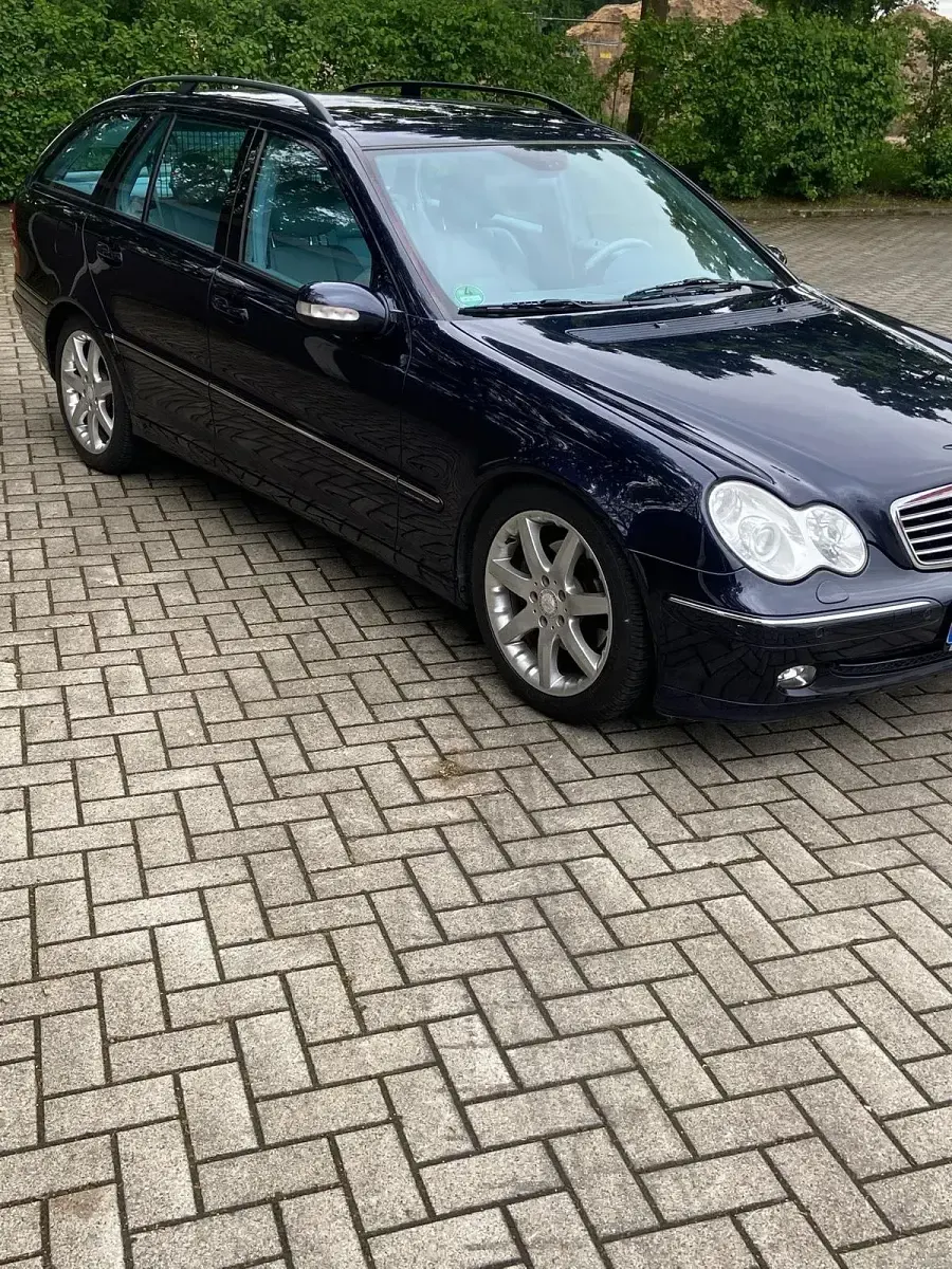 Gebraucht Mercedes C270 170 PS (125 kW) 2002 Blau Kombi