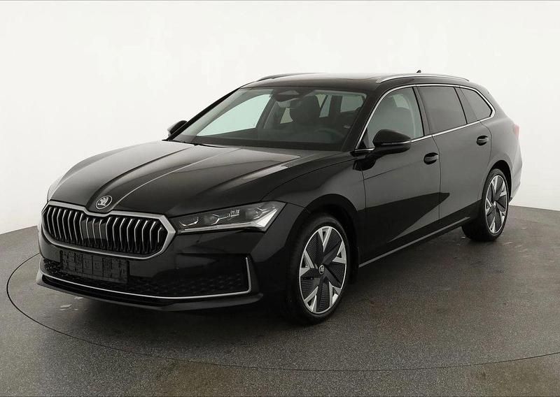 Schwarz Gebraucht 2024 Skoda Superb Selection Kombi | 42.949 € (Guter Preis) - Bild 1/4