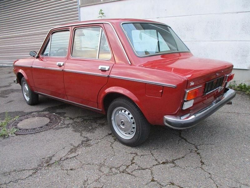 Gebraucht Fiat 128 75 PS (55 kW) 1976 Rot Limousine